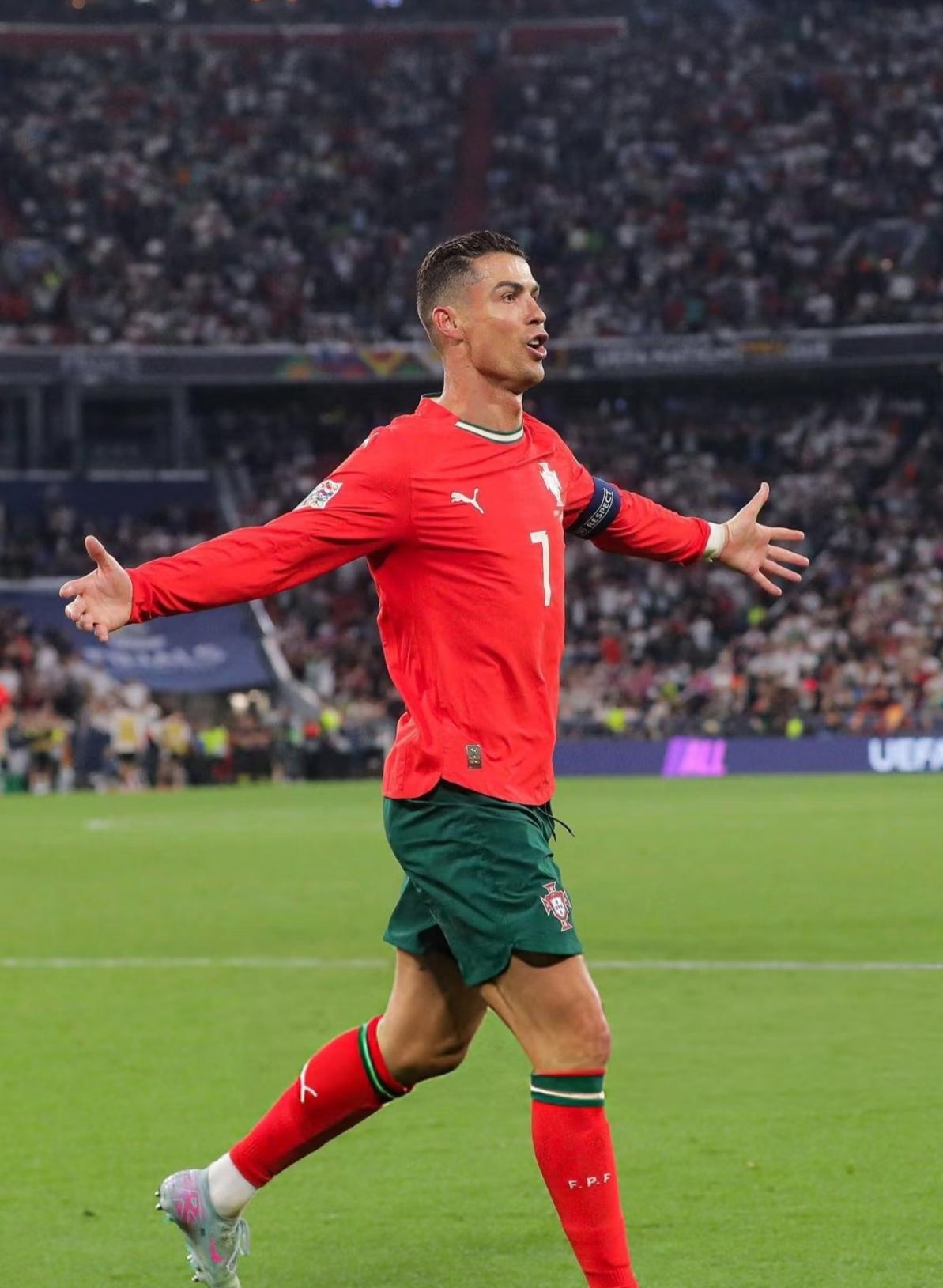 九游娱乐入口官网C罗新星赛况扑朔迷离表现惊艳，中国队未来可期！的简单介绍