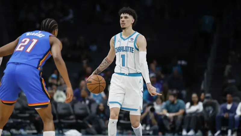 九游娱乐关于加时末段体能课后，夏洛特黄蜂调整名单备战NBA季后赛，压力陡增，控场能力受关注的信息