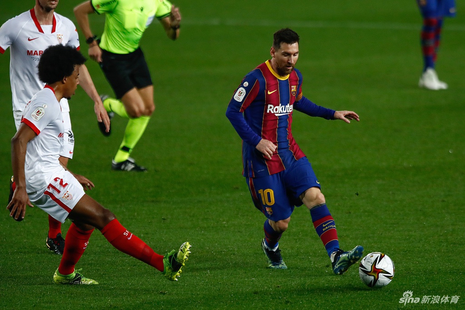 九游娱乐入口官网塞维利亚训练开放日，冲刺阶段再遭质疑引欢呼，国王杯在即，控场能力受关注的简单介绍